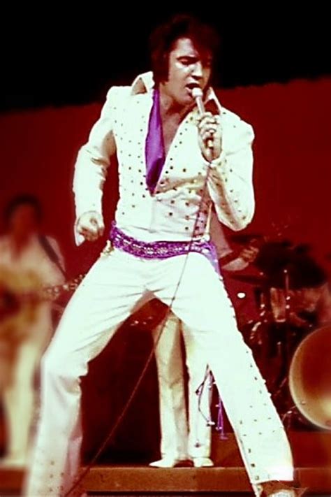 Pin by Petra Perez on Elvis | Elvis presley concerts, Elvis jumpsuits