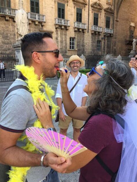 Palermo Prete Benedice L Unione Civile Di Elisabetta E Serenella Guardiamo Al Futuro Gay It