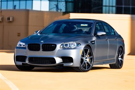 No Reserve: 1,400-Mile 2015 BMW M5 30 Jahre Edition for sale on BaT ...