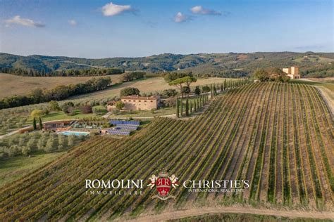 AZIENDA AGRICOLA VITIVINICOLA BIOLOGICA DI 125 HA IN VENDITA VOLTERRA