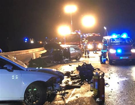 Schwerer Verkehrsunfall Auf Den Nagolder Viadukt Ein Toter Und Vier