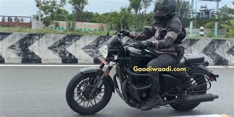 All-New Royal Enfield 650 cc Roadster Spotted Testing In India