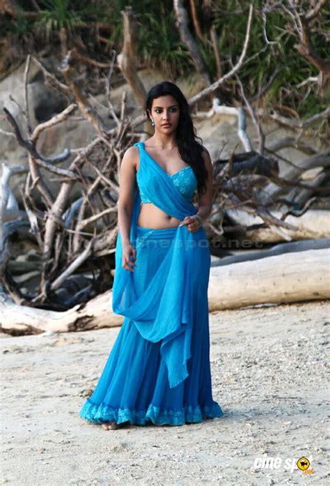 Hot Priya Anand Ethir Neechal