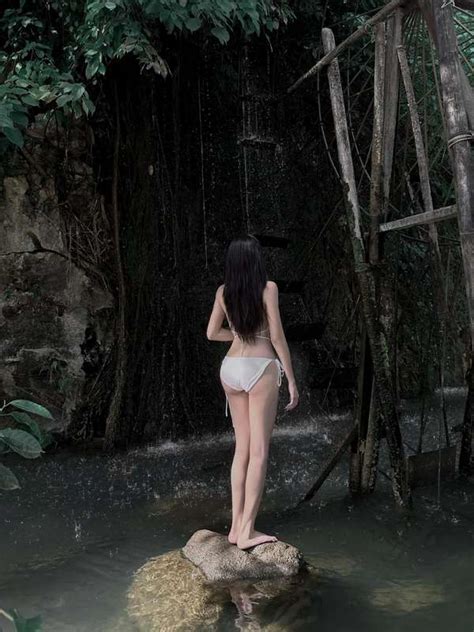 Trọn bộ 60 ảnh tiktoker Nguyễn Trà My bikini gợi cảm cute