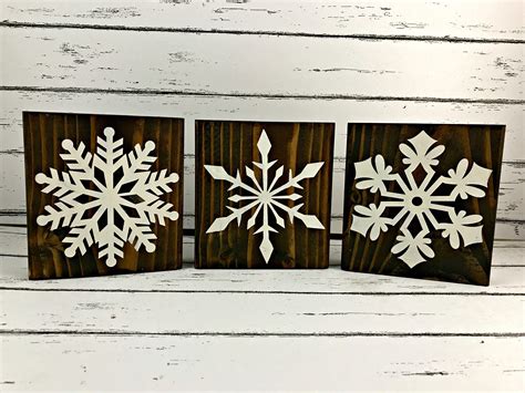 Snowflakes Set Of 3 Snowflake Blocks Snowflake Blocks Etsy Wood