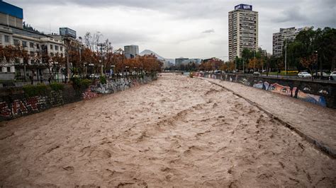 Declaran Alerta Roja por crecidas en Río Mapocho y Maipo debido a