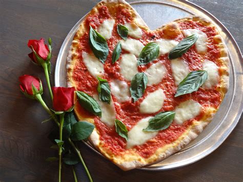 Heart Shaped Pizza Valentines Day 2024 Adah Linnie