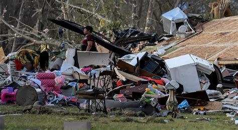 Bambina Di Due Anni Uccisa Dal Tornado Mentre La Mamma Era In Ospedale