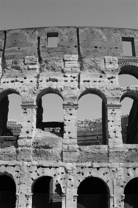 Muri Di Pietra Dell Antico Colosseo Di Roma Illustrazione Di Stock