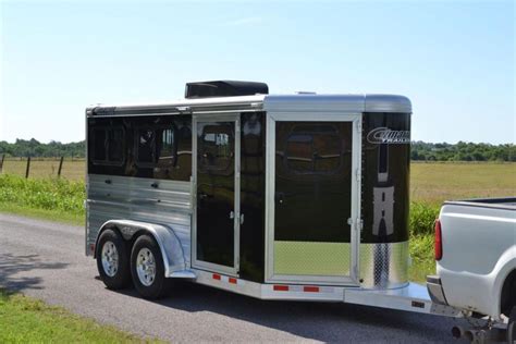 How to Pick the Right Livestock Trailer