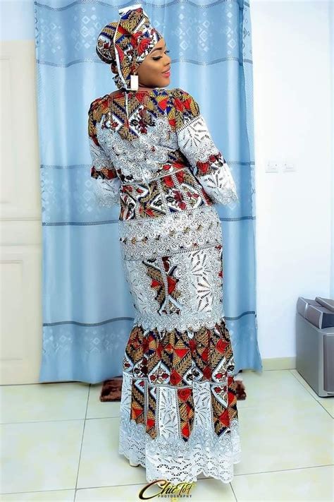 Pin By Aicha Shams On Model African Fashion Dresses African Design