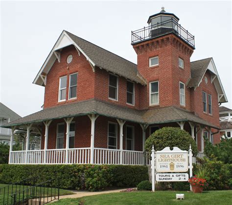 Sea Girt Lighthouse - A Visitors Guide