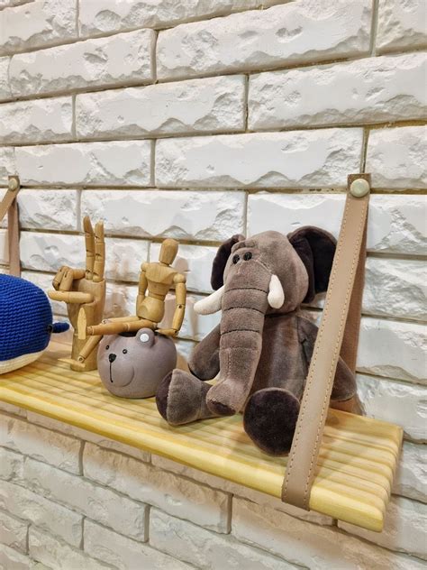 Prateleira Alças de Couro Nude C costura Madeira Pinus Elo7