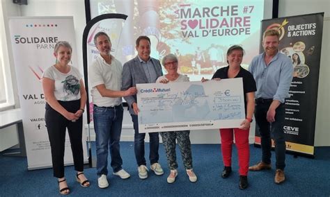 Val Deurope Agglom Ration Marche Solidaire Un Ch Que De Euros