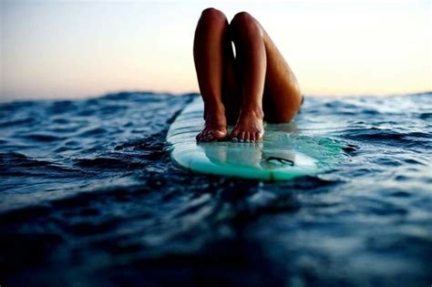 Pin By CQ QC On CQ Waves Boards Chicks Surfing Ocean Surfer