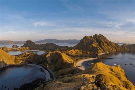 Pulau Padar Labuan Bajo Taman Nasional Komodo Heaven Komodo