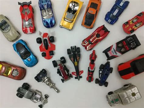 Cole O De Carrinhos Da Hot Wheels Em Miniatura V Deo Autos Cultura Mix