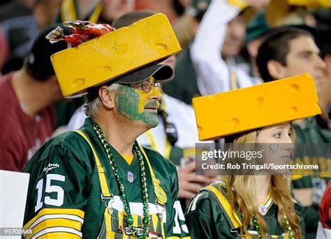 Cheesehead Hat Photos and Premium High Res Pictures - Getty Images