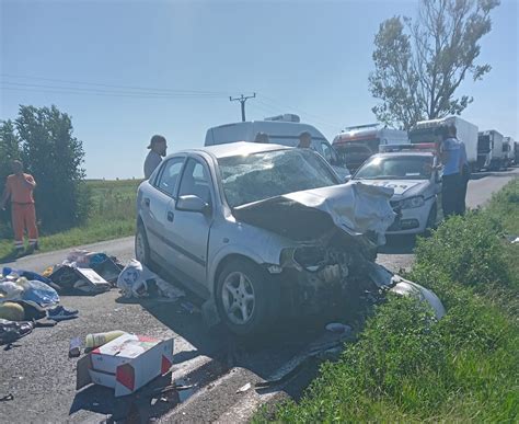 UPDATE Doi morți și trei răniți într un cumplit accident rutier