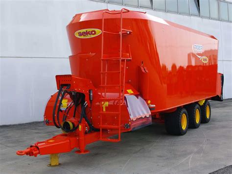 Tiger V3 VMF VMD Unifeed Mixing Wagons Trailed Vertical Seko Industries