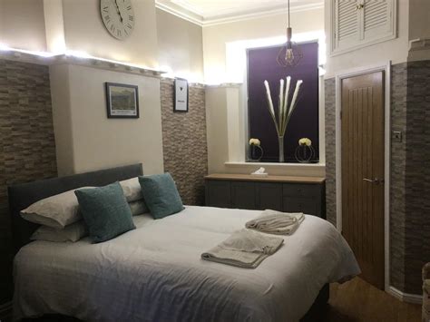 Home [www.ravensworthhouse.co.uk]