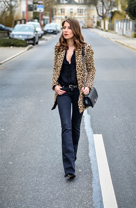 OUTFIT: LEOPARD PRINT BLAZER & ALL BLACK