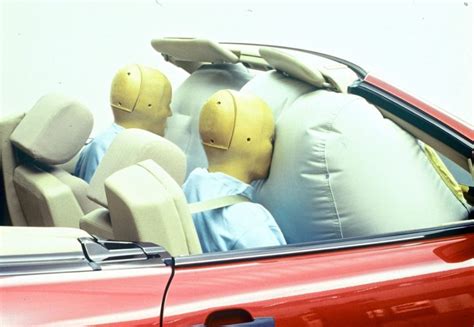 Mercedes Benz Llega A Los 50 Años De Su Primer Airbag Invento Salvavidas