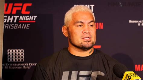 Full Mark Hunt Pre Fight Scrum At Ufc Fight Night 85 Youtube