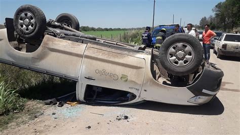 Accidente En Camino Rural Entre Dos Camionetas Diario San Francisco