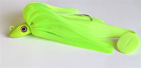 Chubby Mojo Jig Swing Hook W Shad Body Bucktail Lures