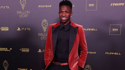 ᑕ ᑐ Ballon d Or Avec Vinicius Jr dans le top 10 France Football