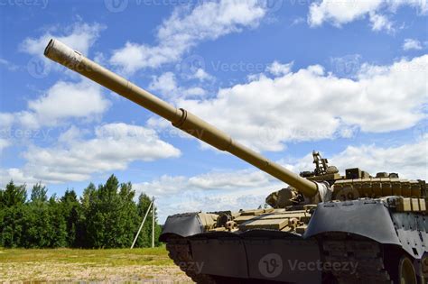 Not Mentioned In Despatches: The History And Mythology Of The Battle Of Goose Green 6