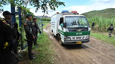 Cuatro Personas Asesinadas Por Presuntos Disidentes De Farc En Colombia