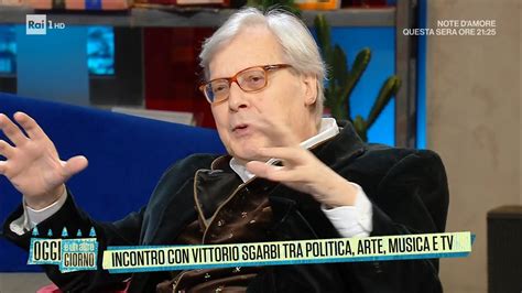 Vittorio Sgarbi Oggi è un altro giorno 30 12 2022 YouTube