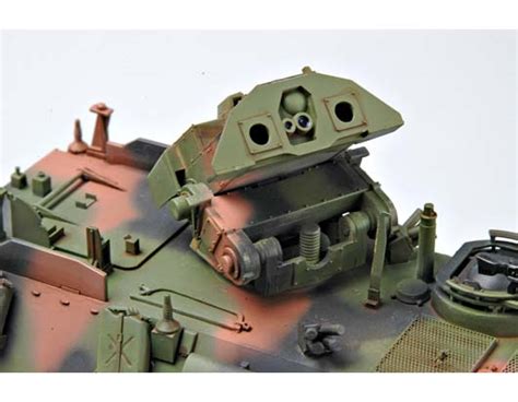 Usmc Lav At Light Armored Vehicle Trumpeter P Gombotec Webshop