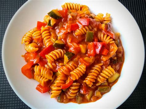 One Pot Pasta Vegetarisch Von Blubbergedubber Chefkoch