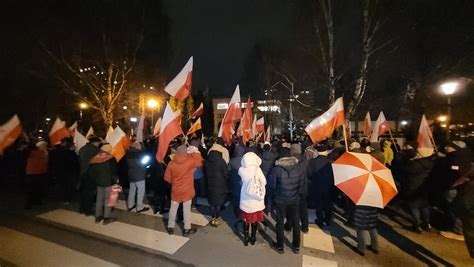 Kolejny Protest Przeciwko Zmianom W Tvp Radio Pozna