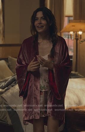 WornOnTV Billies Pink Velvet Robe On Sex Life Sara Shari Clothes And Wardrobe From TV