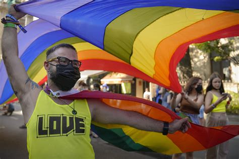 Parada Gay Pride se reia la București după oprirea coronavirusului