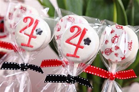 Aninha Noivinha FESTA DE JOANINHA IDÉIAS PARA O CHÁ DE COZINHA OU LINGERIE