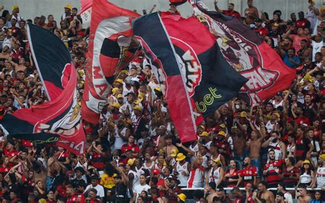 Flamengo vende mais de 50 mil ingressos para jogo no Maracanã