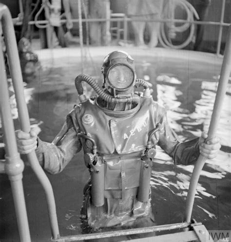 British Underwater Secrets June 1945 Admiralty Experimental Diving