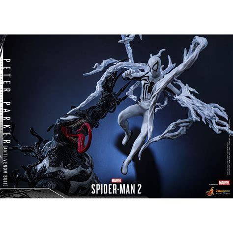 Hot Toys Marvel S Spider Man Peter Parker Anti Venom Suit Video