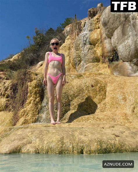 Zoe Lister Jones Nude Aznude