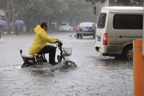 China Renews Blue Alert For Heavy Rain Chinadaily Cn