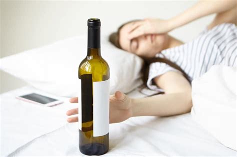 How Does Alcohol Affect Sleep 33rd Square