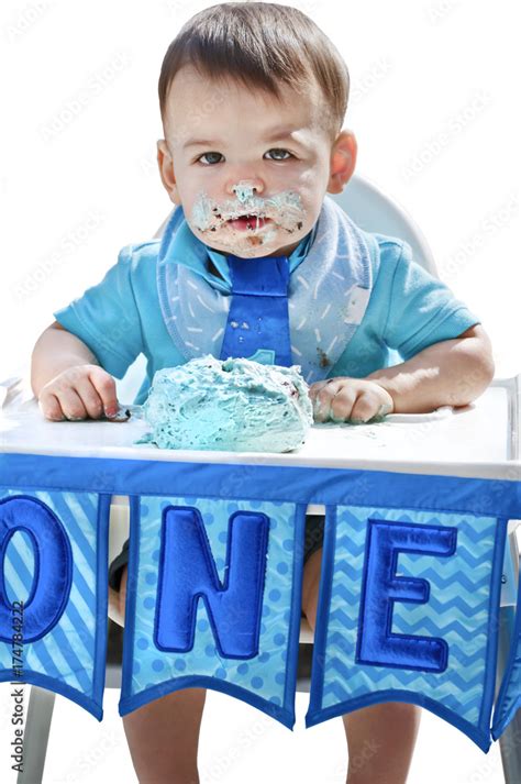 Boy 1st birthday smash cake on face/Boy birthday with smash cake and ...