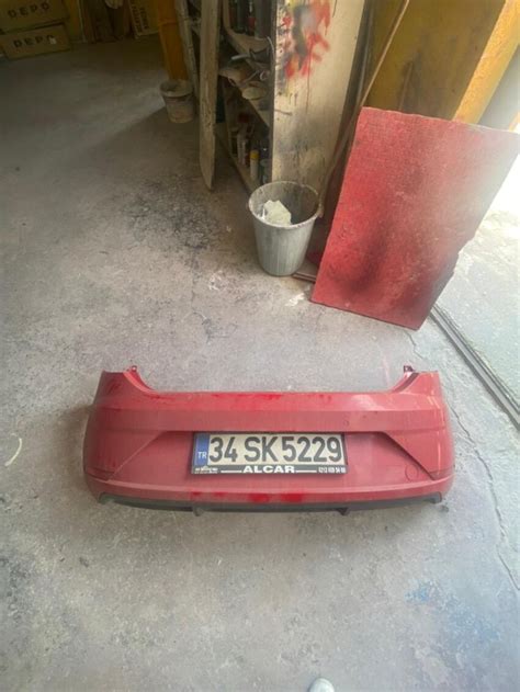 SEAT LEON ORJİNAL ARKA TAMPON DİFÜZÖR REFLEKTÖR VE SENSÖRLÜ Araba