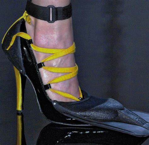 13 Ridiculously Funny High-Heels!