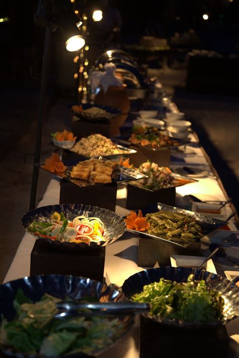 17 Best images about All you can eat - Seafood Beach BBQ Buffet! on ...